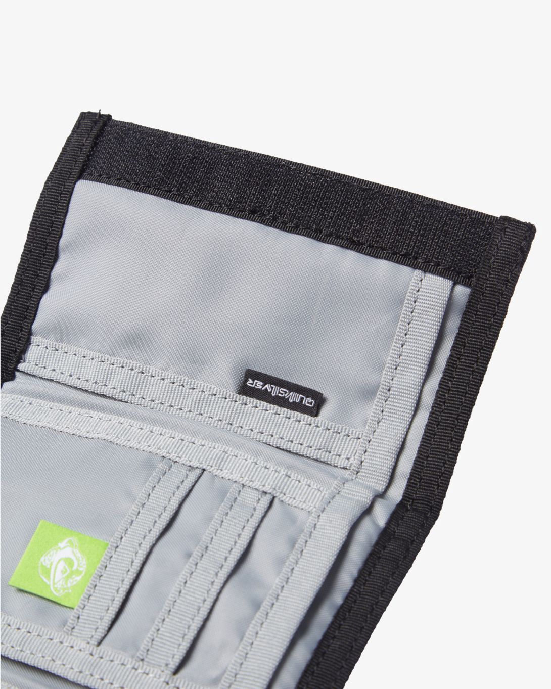 The Quiksilver Freshness Wallet in Green Anns Cottage – Ann's