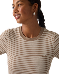 The Levi's® Womens Essential Housemark T-Shirt in Pine Bark