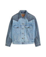 The Levi's® Womens 90s Western Pieced Trucker Jacket in Free Range Trucker