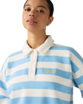 The Levi's® Womens Graphic Vintage Rugby Fleece Sweatshirt in Stripe Rugby Arch Logo Alaskan Blue
