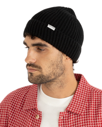 Standard Beanie in Black