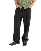 Essential Jeans in Worn Black