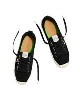 The Cariuma Womens Oca Low Suede Shoes in Black