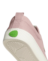 The Cariuma Womens Oca Low Canvas Shoes in Rose