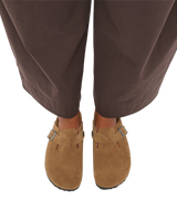 Boston Suede Leather Clogs in Dark Tea