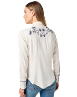 The Wrangler Womens Piped Western Shirt in Vintage White