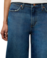 Loose Straight Jeans in Yosemite