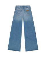 The Wrangler Womens Canyon Jeans in American Blue