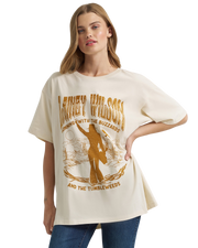Lainey Wilson Buzzards T-Shirt in Cream