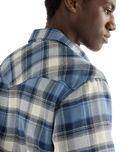 The Wrangler Mens Western Utility Shirt in Bering Sea
