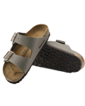 The Birkenstock Womens Womens Arizona Sandals in Stone