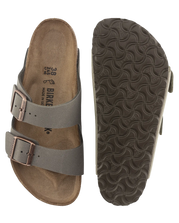The Birkenstock Womens Womens Arizona Sandals in Stone