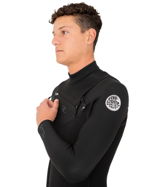The Rip Curl Mens Dawn Patrol Performance 4/3mm Chest Zip Wetsuit in Black