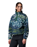 The Columbia Womens Helvetia II Printed Cropped Half Snap Fleece Jacket in Everblue Sisters & Rain Forest