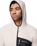 The Columbia Mens Fast Trek™ Overlay Fleece Hoodie in Dark Stone & Black