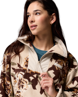 The Columbia Womens Sequoia Grove Printed Half Zip Fleece Jacket in Dark Stone Blossoming
