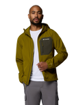 The Columbia Mens Tall Heights™ III Hooded Softshell Jacket in Mossy Green & Greenscape