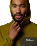 The Columbia Mens Tall Heights™ III Hooded Softshell Jacket in Mossy Green & Greenscape