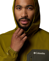 The Columbia Mens Tall Heights™ III Hooded Softshell Jacket in Mossy Green & Greenscape