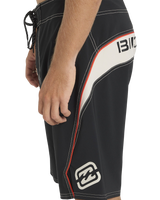 Straddie Pro Boardshorts in Black