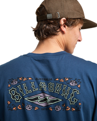 The Billabong Mens Heritage Arch Premium T-Shirt in Dark Denim