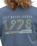 The Salt Water Seeker Mens Retro T-Shirt in Faded Blue