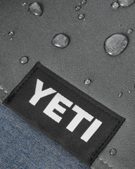 Lowlands Blanket in Navy