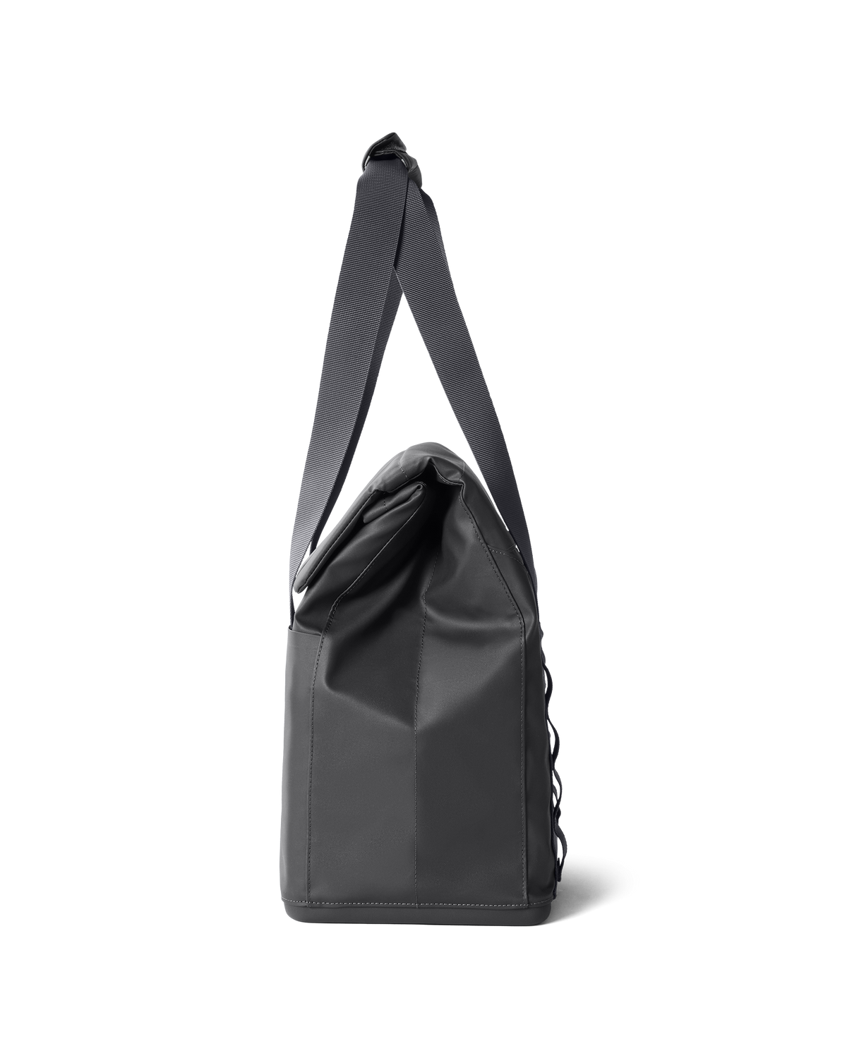 The Yeti Daytrip 14L Lunch Bag in Charcoal