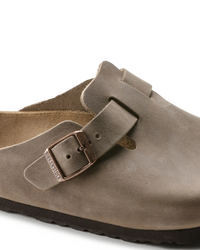 The Birkenstock Mens Bostons Sandals in Tabacco Brown