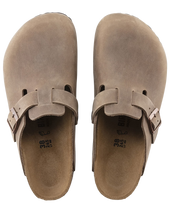 The Birkenstock Womens Boston Natural Leather Oiled Sandals in Tobacco Brown