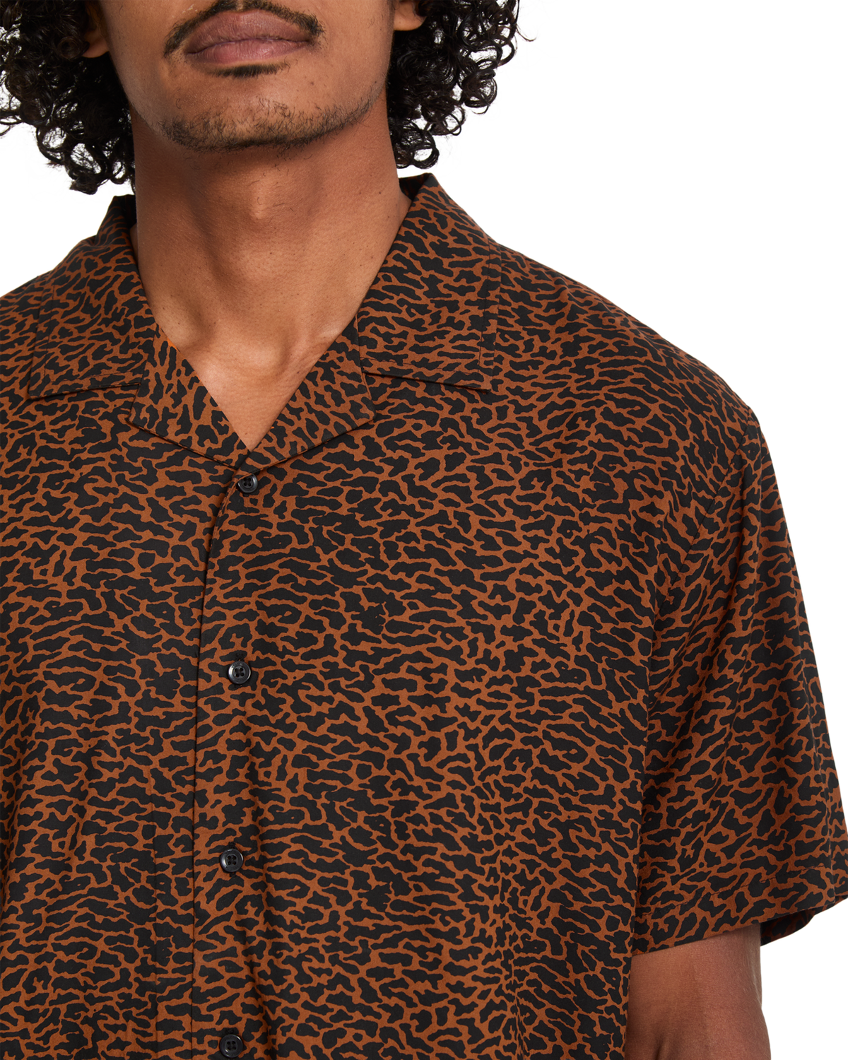 Utopias Print Shirt in Brown Horn