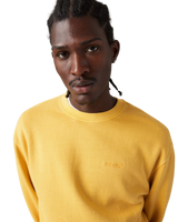 The Levi's® Mens Authentic Crewneck Sweatshirt Sweatshirt in Garment Dye Ochre