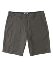 Crossfire Mid Submersible Walkshorts in Asphalt