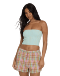 Sweet Check Walkshorts in Party Pink