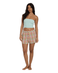 Sweet Check Walkshorts in Party Pink