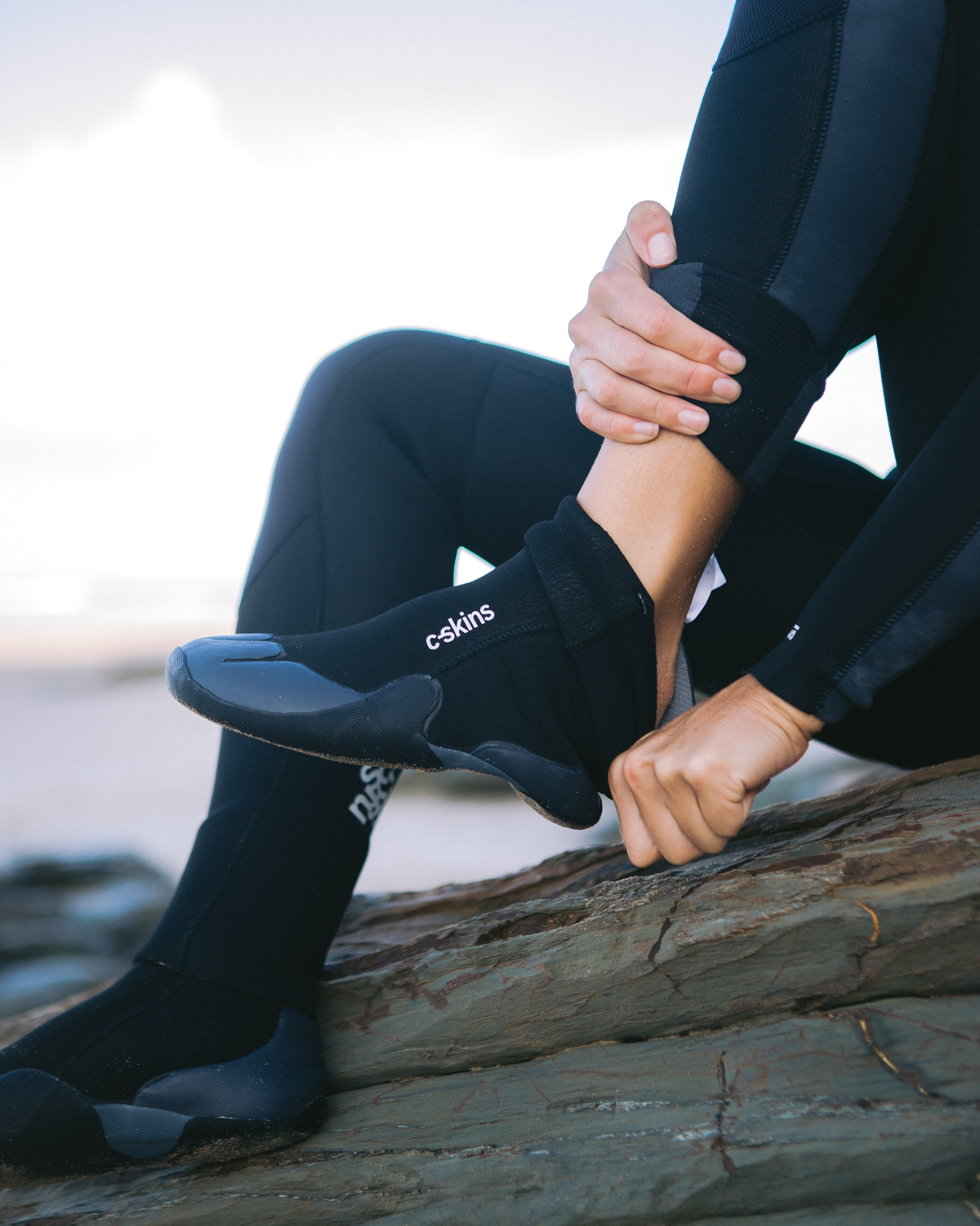 Legend 5mm Round Toe Wetsuit Boots in Black & Charcoal
