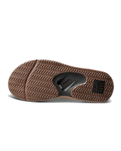 Fanning Flip Flops in Black & Tan