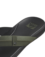 The Reef Mens Cushion Phantom 2.0 Flip Flops in Olive & Gum