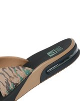 The Reef Mens Fanning Flip Flops in Black & Camo
