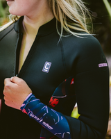 NuWave Solace Lite 2/2mm Front Zip Spring Wetsuit in Black & Tropical