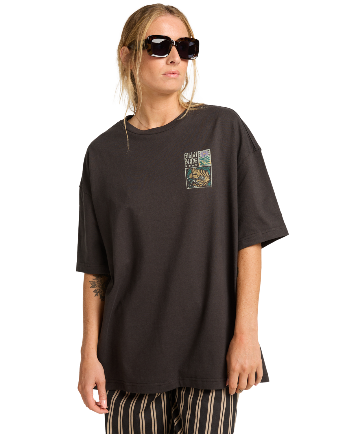 The Billabong Womens Daydream Away T-Shirt in Off Black