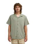 The Billabong Mens Vacay Linen Shirt in Moss Green