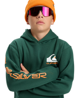 The Quiksilver Boys Boys Omni Logo Hoodie in Trekking Green