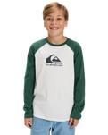 The Quiksilver Boys Boys Omni Logo Long Sleeve T-Shirt in Snow White