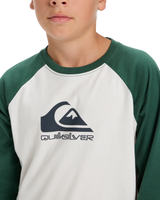 The Quiksilver Boys Boys Omni Logo Long Sleeve T-Shirt in Snow White