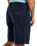 The Quiksilver Mens MW Chino Straight Walkshorts in Dark Navy