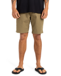The Quiksilver Mens MW Chino Straight Walkshorts in Aloe