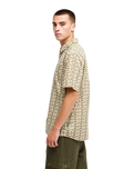 The Quiksilver Mens Apero Shirt in Bone White Small Geo 32