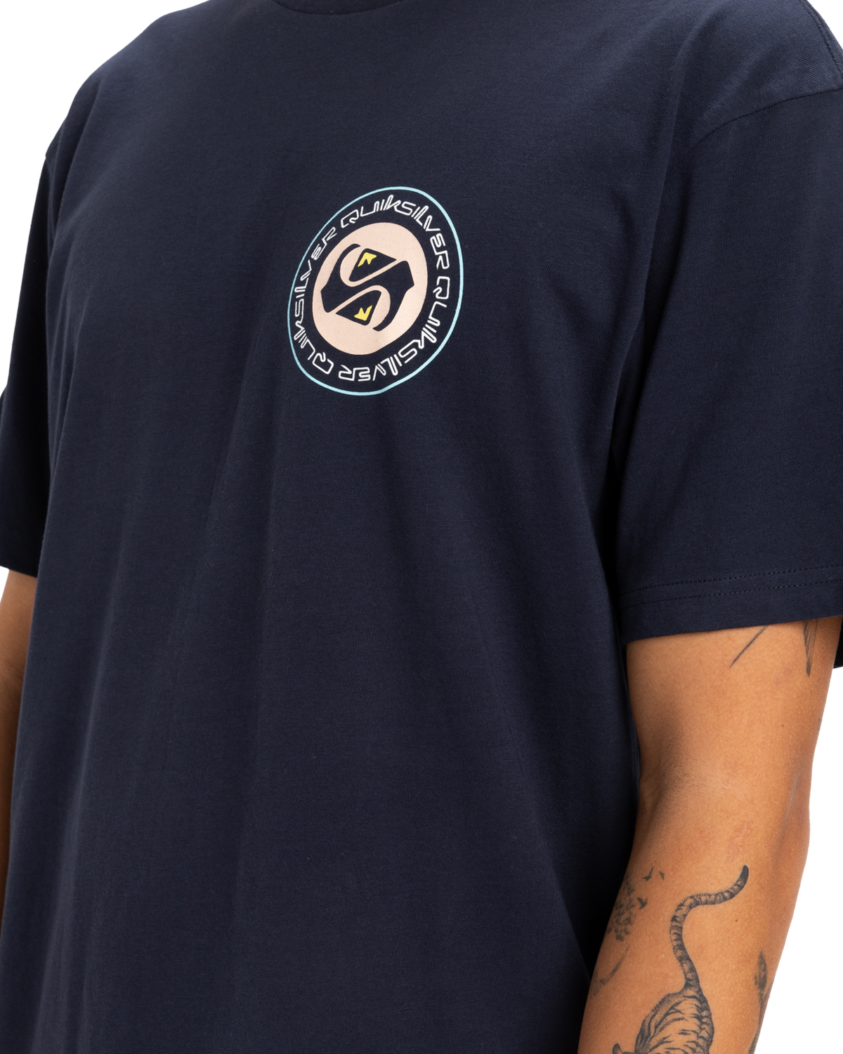 The Quiksilver Mens Circle Back T-Shirt in Dark Navy