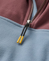 The Passenger Mens Set Off Polartec 1/4 Zip Fleece Jacket in Brambleberry & Stormy Blue